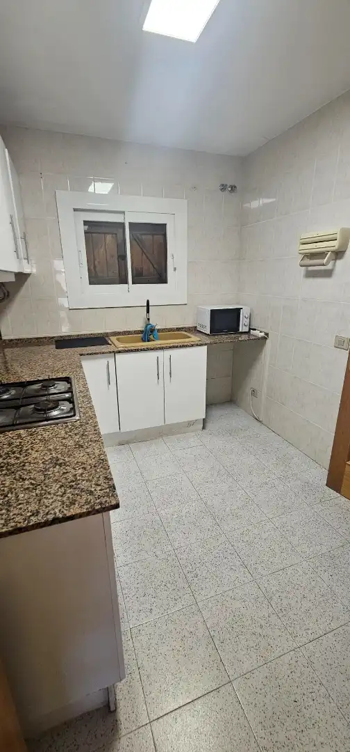 Maison mitoyenne avec terrasse à louer à Carrer de Verdaguer, imagen 31