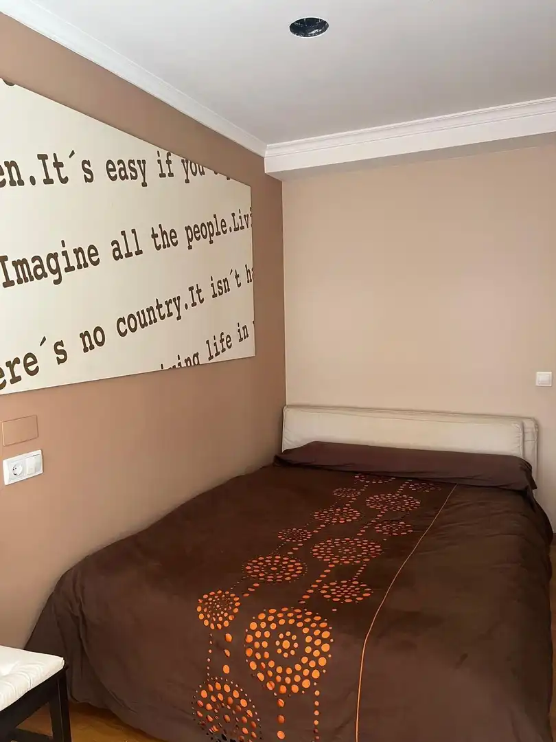Schlafzimmer von Wohnungen zur Miete in Noia mit Heizung, Möbliert und Balkon