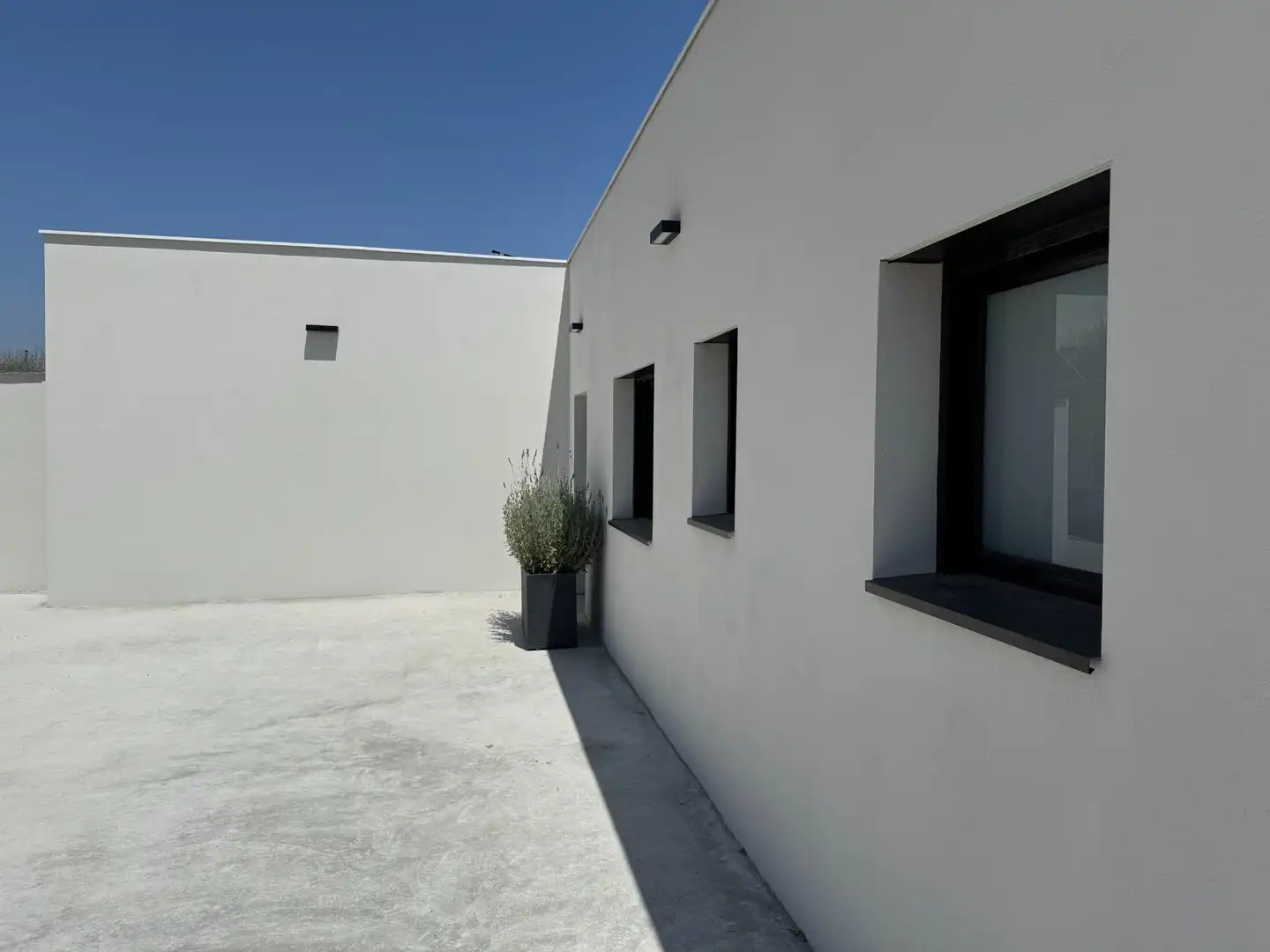 Vista exterior de Casa o xalet en venda en Sant Esteve Sesrovires amb Calefacció, Terrassa i Alarma