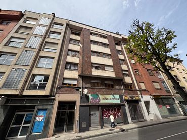 Wohnung mit Aufzug zum Verkauf in Calle Coronel Bobes 9