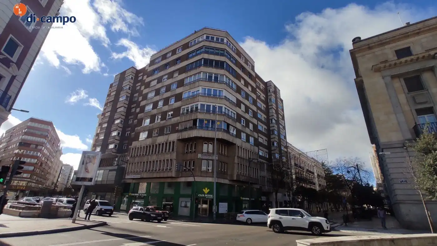 Exterior view of Flat for sale in Valladolid Capital  with Parquet flooring