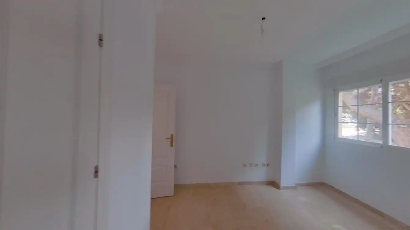 Habitación de Dúplex en venta en Marbella