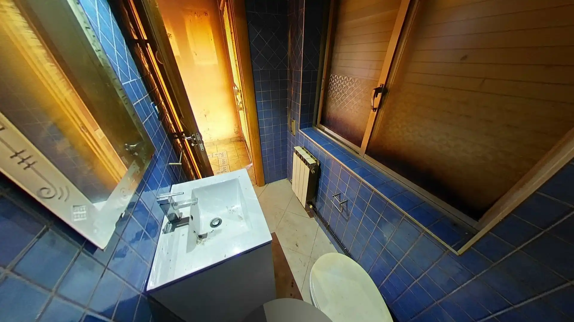 Bathroom of Houses for sale in Valdesamario