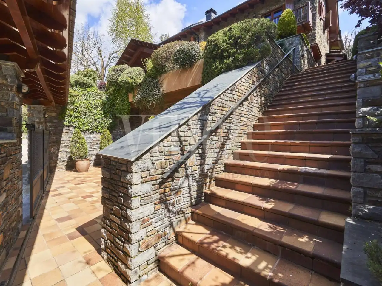 Terrassa de Casa o xalet en venda en Prullans amb Calefacció, Jardí privat i Terrassa