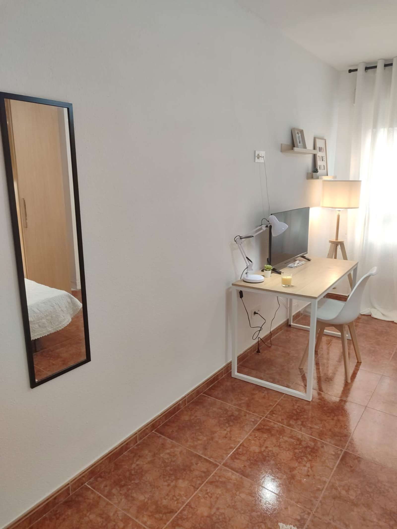 Flat to share in Plaza de Toros