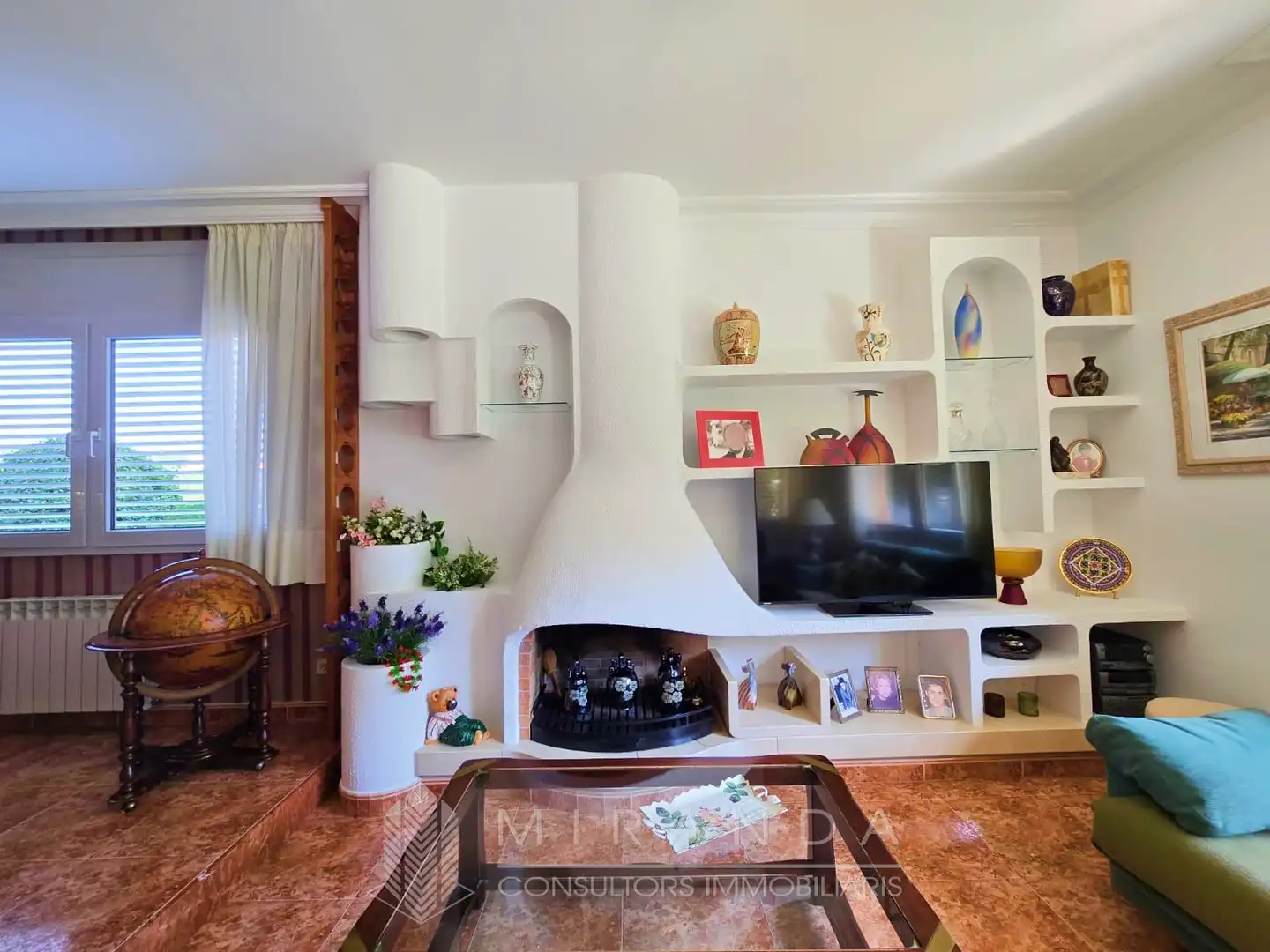 Sala d'estar de Casa o xalet en venda en Canovelles amb Calefacció, Jardí privat i Terrassa
