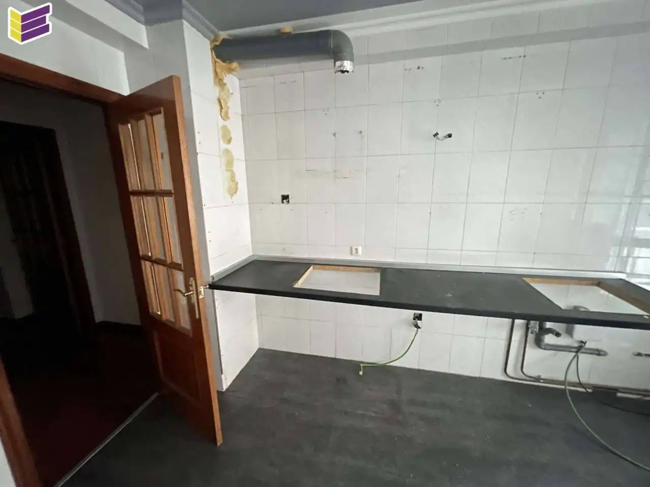 Kitchen of Flat for sale in Vigo   with Heating, Parquet flooring and Terrace
