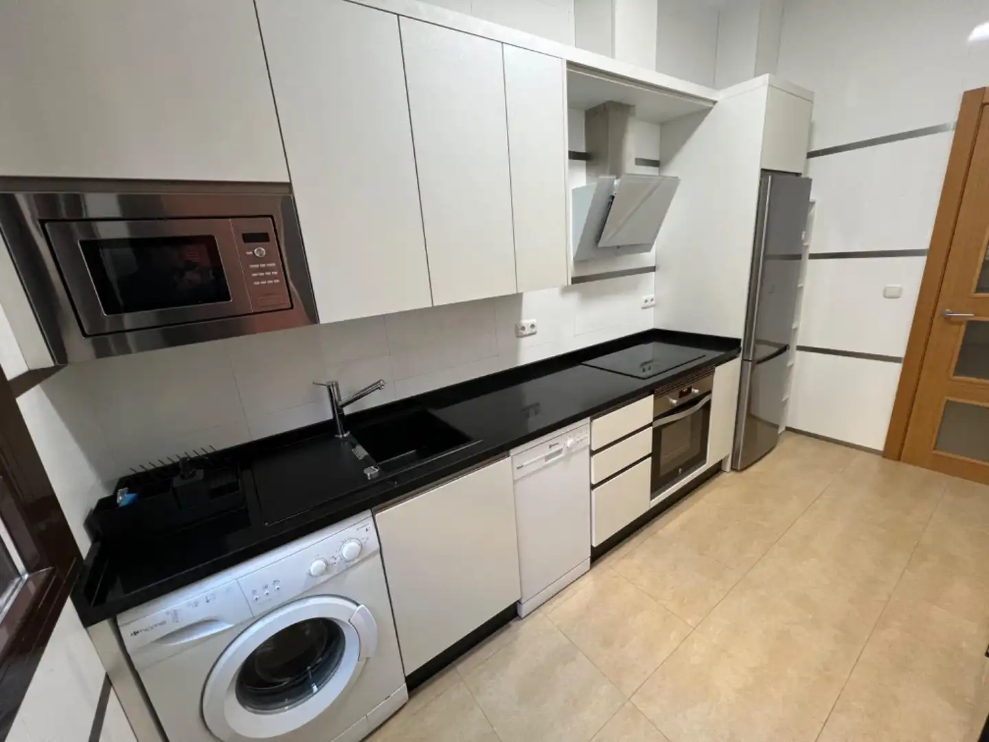 Wohnung zur Miete in Calle de Doña Berenguela, 1, Huerta de la Reina - Trassierra