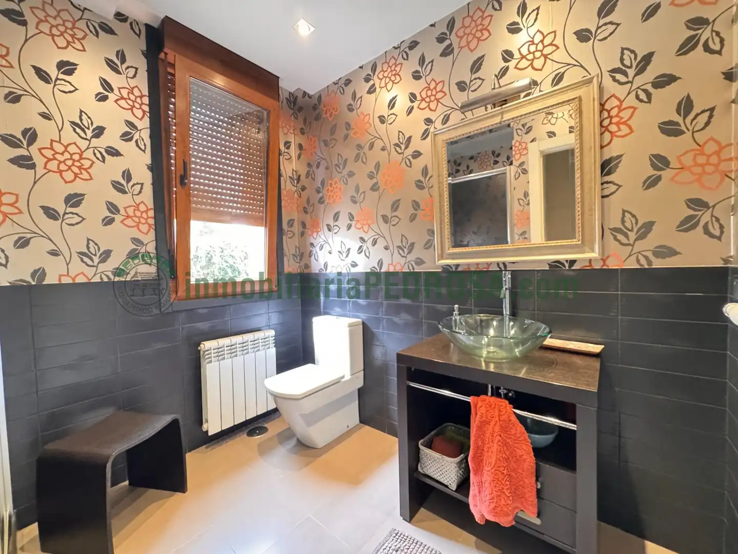 Baño de Casa o chalet en venta en Pontevedra Capital  con Calefacción, Jardín privado y Terraza