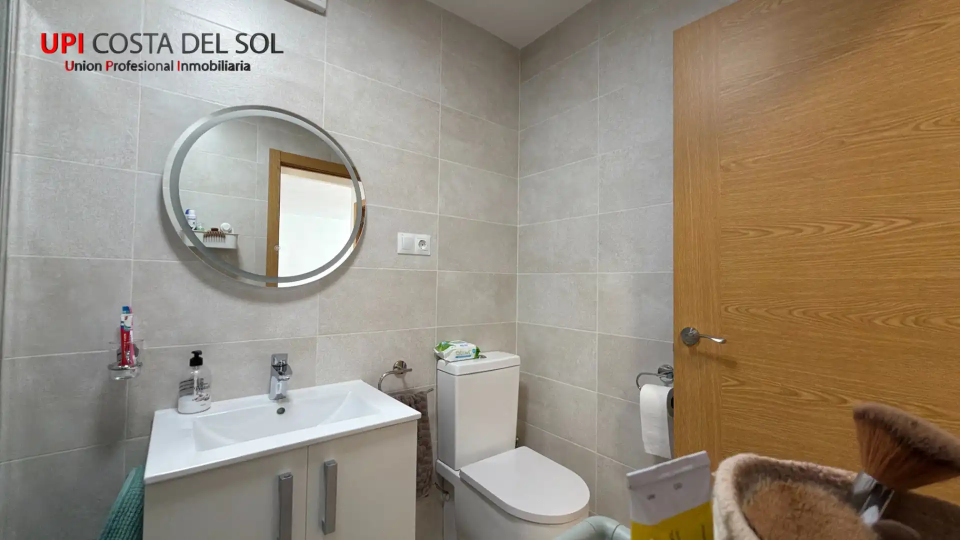 Bathroom of Apartments for sale in Benalmádena  with Parquet flooring, Furnished and Oven
