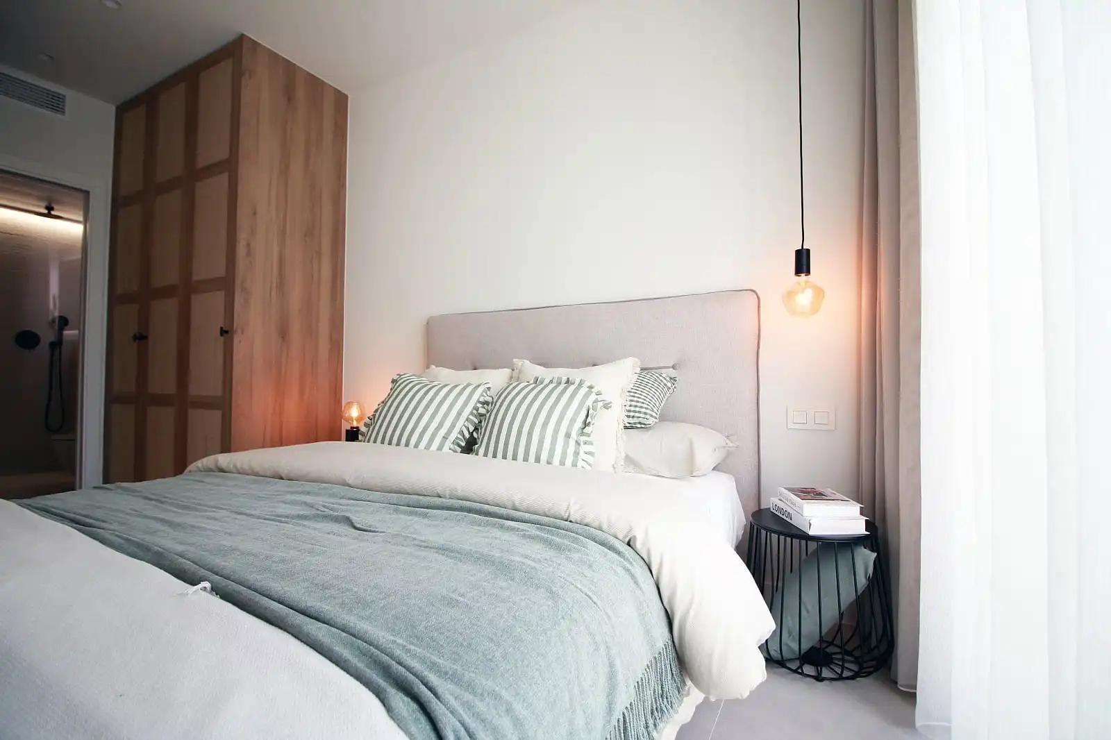 Habitación de Apartamento en venta en Pilar de la Horadada con Aire acondicionado, Jardín privado y Terraza