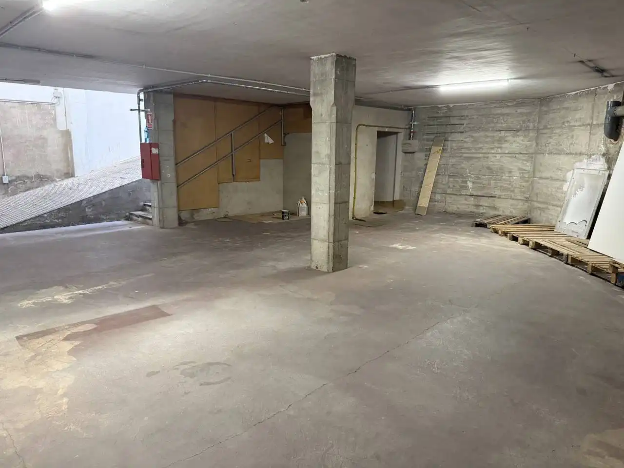Local comercial en venda a Llevant, imagen 16