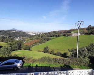 Vista exterior de Casa o xalet en venda en Barakaldo  amb Calefacció, Jardí privat i Terrassa