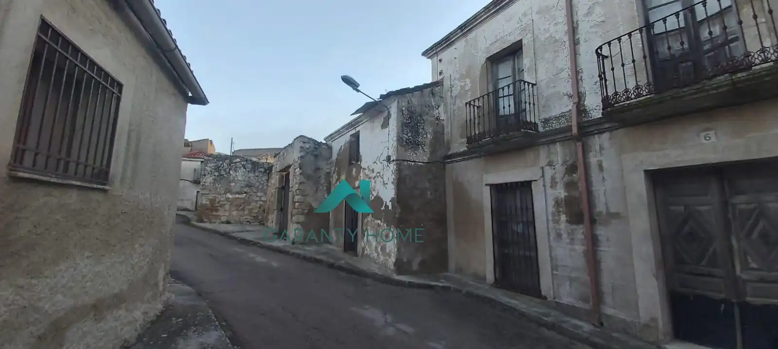 House with garden for sale in Trujillo