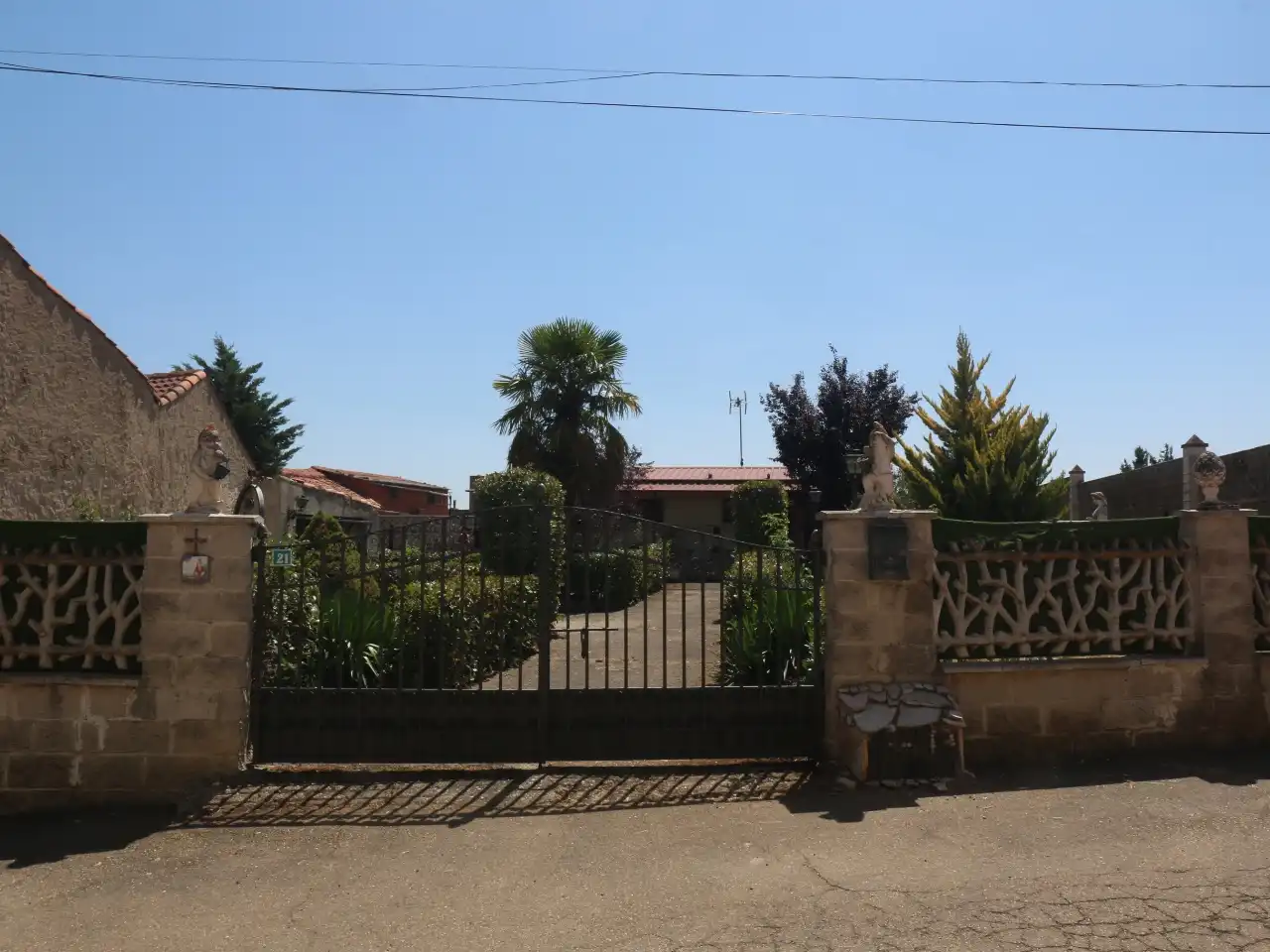 Bungalow with garden for sale in Calle Don Felipe 21