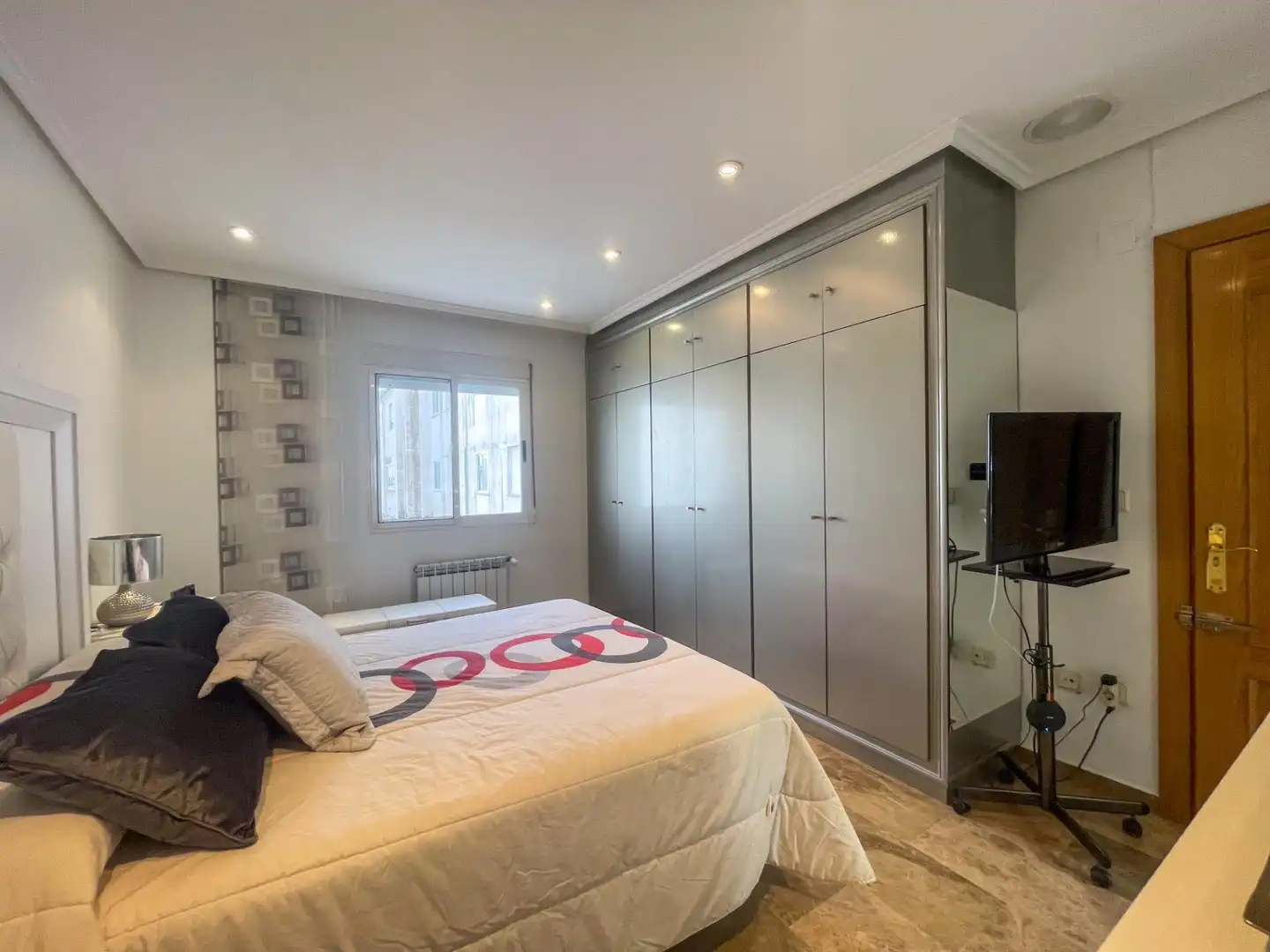 Flat for rent in Plaza JUAN GRANDIA, Requena