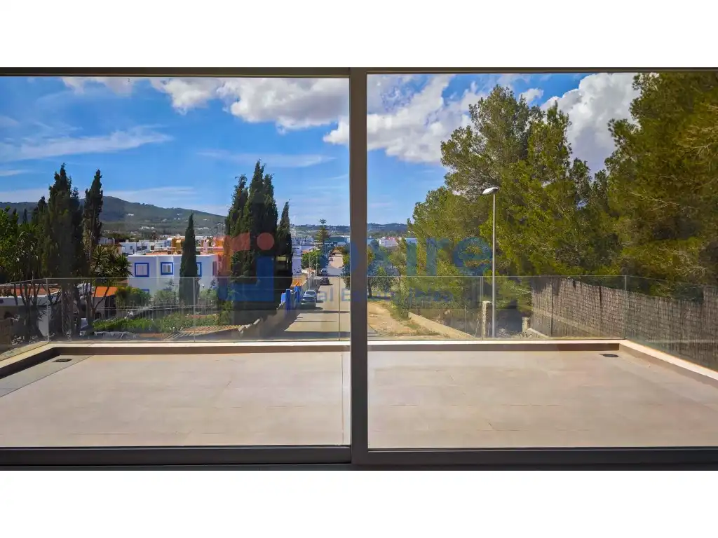 Terrassa de Casa o xalet en venda en Santa Eulària des Riu amb Aire condicionat, Jardí privat i Terrassa