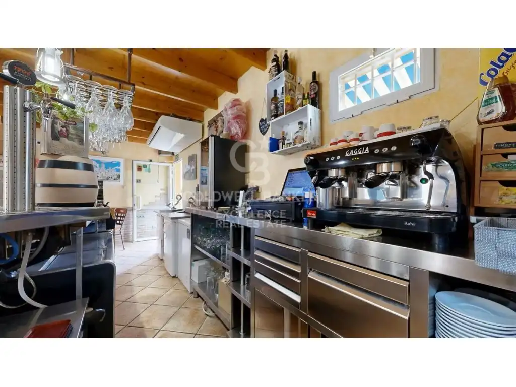 Cocina de Local en venta en Oliva