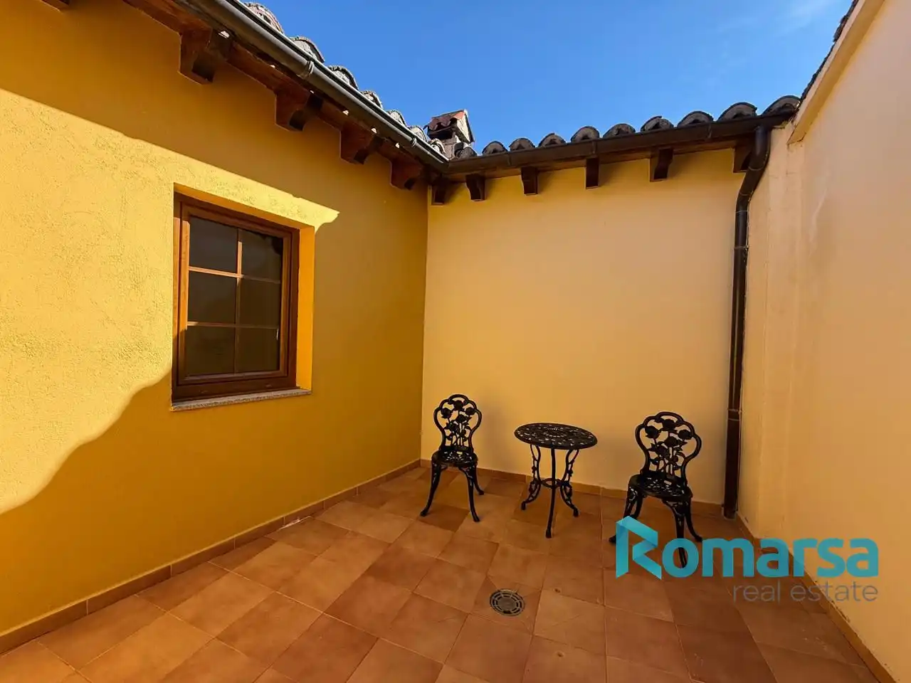 Terrace of Houses for sale in Bohoyo  with Heating, Parquet flooring and Furnished