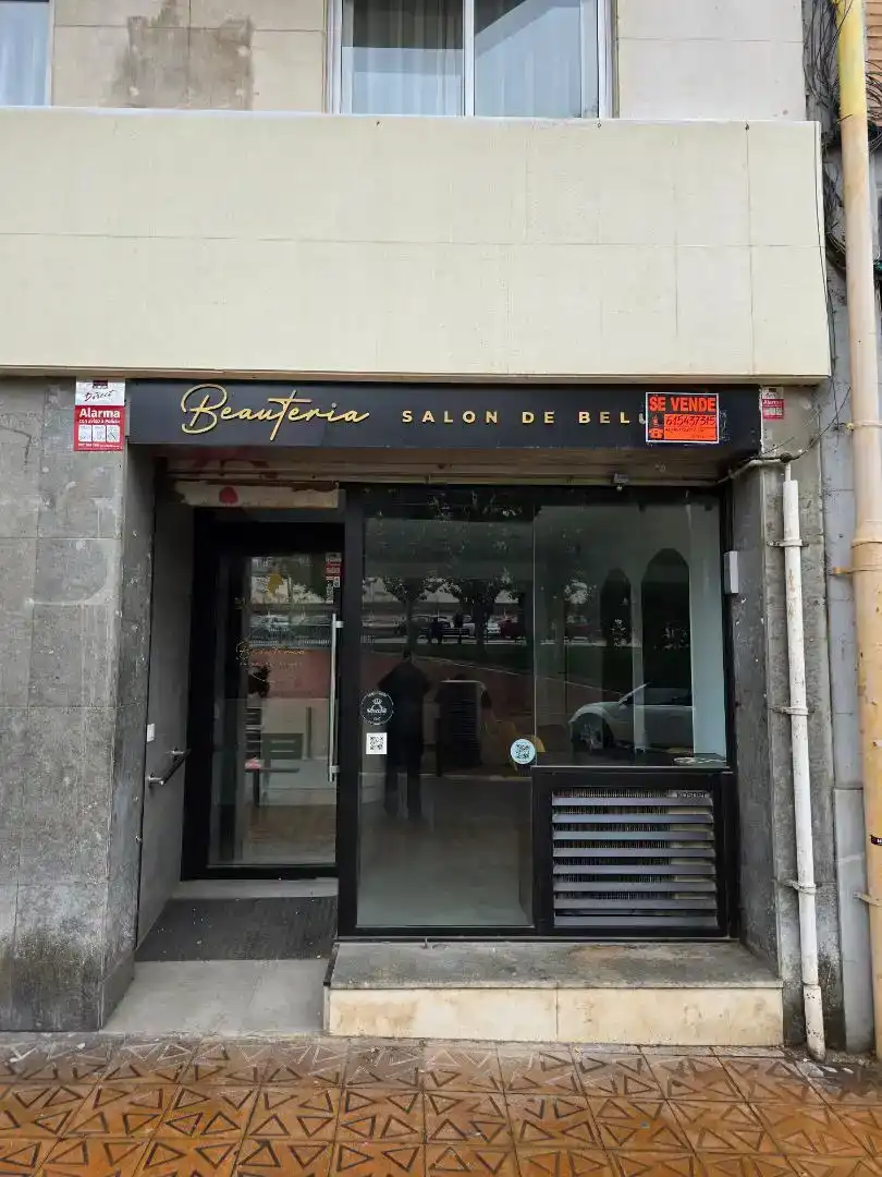 Local en venda en Barcelona amb Aire condicionat