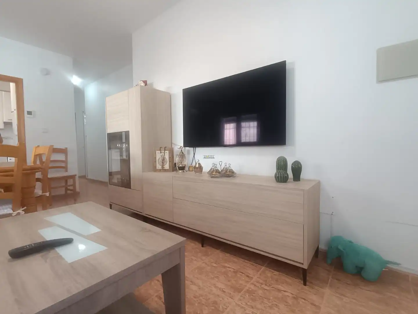 Sala d'estar de Casa adosada en venda en Cartagena amb Jardí privat, Terrassa i Forn