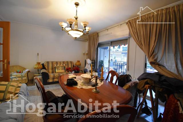 Piso en Venta en Calle Primer de Maig en Germaníes - Juzgados