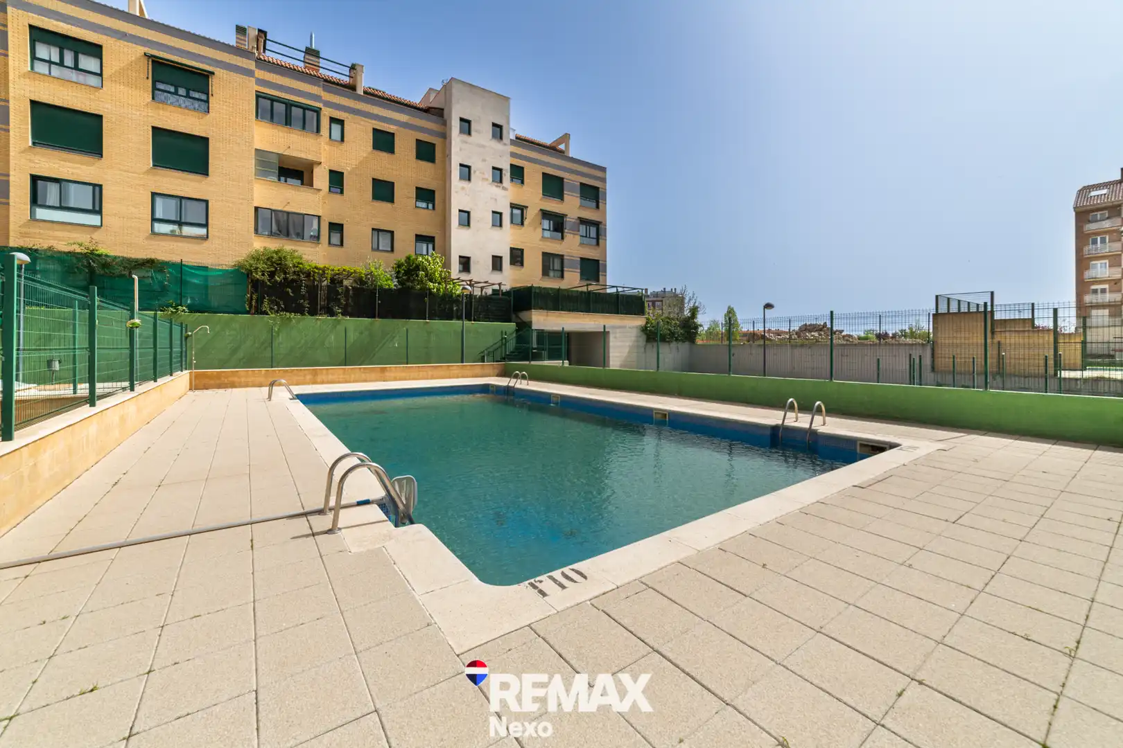 Piscina de Piso en venta en Arroyo de la Encomienda con Calefacción, Parquet y Terraza