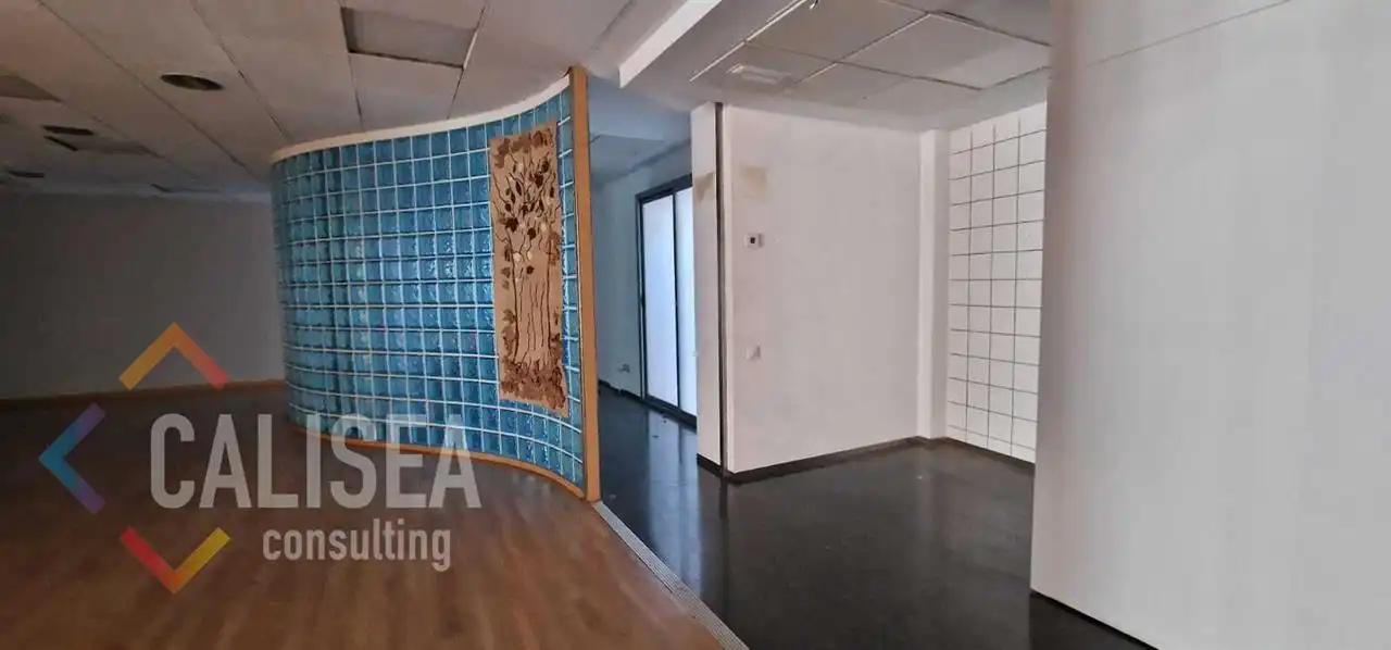 Business premises for sale in Centre - Sant Oleguer, imagen 10