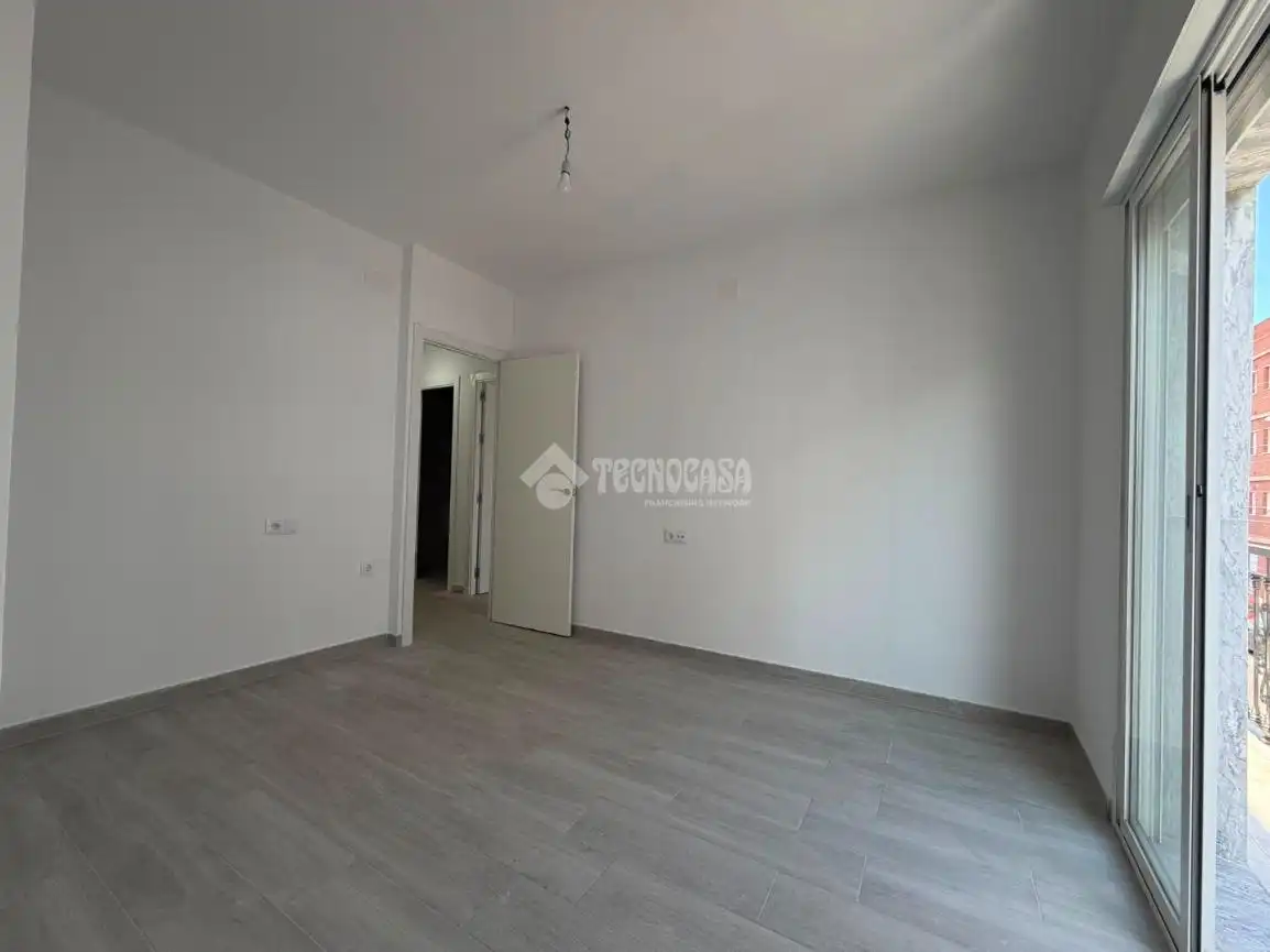 Schlafzimmer von Wohnung zum Verkauf in Isla Cristina mit Balkon