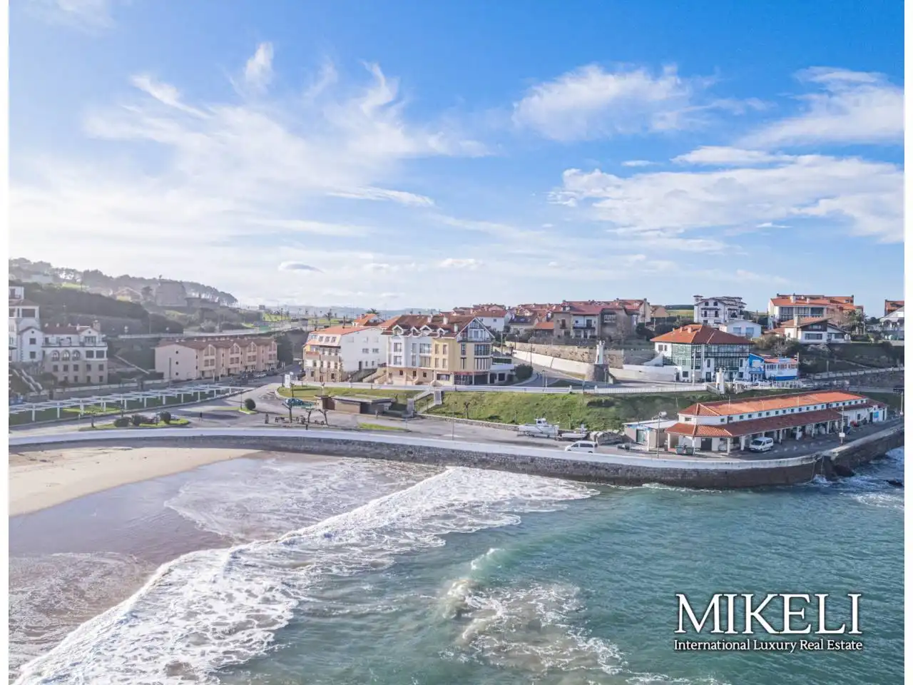 Commercial properties for sale in Paseo MUELLE, Comillas (Cantabria)