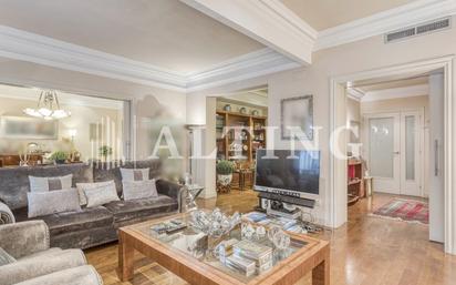 Sala d'estar de Pis en venda en  Barcelona Capital amb Aire condicionat, Calefacció i Terrassa