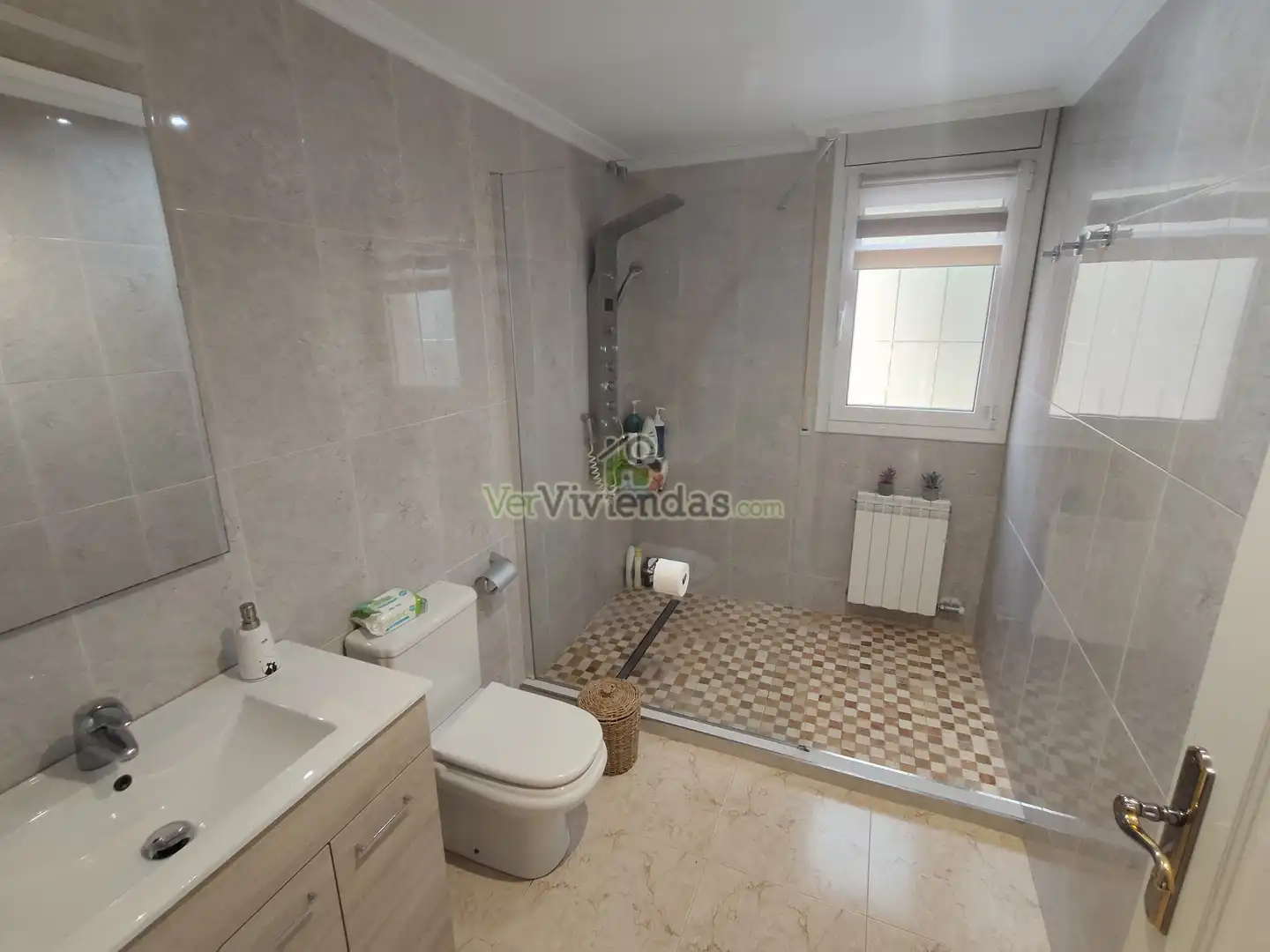 Baño de Casa o chalet en venta en Begues con Calefacción, Jardín privado y Parquet