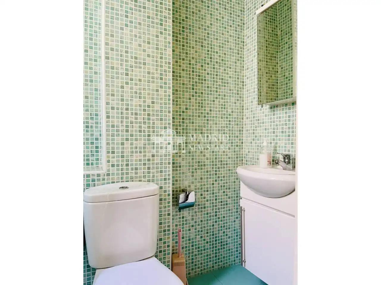 Badezimmer von Wohnung zur Miete in Madrid mit Klimaanlage, Heizung und Parkett