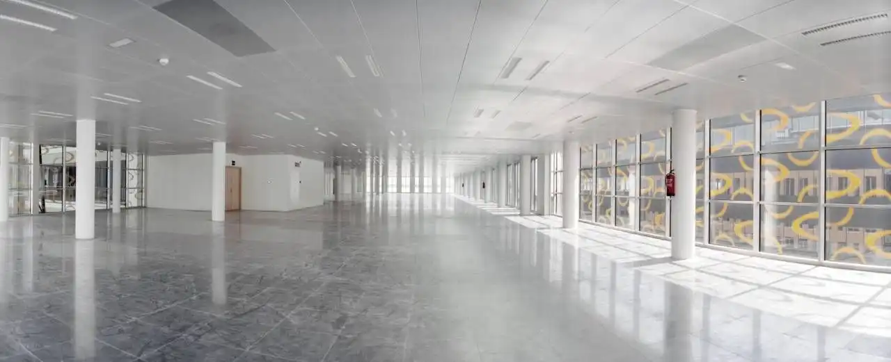 Oficina de alquiler en N/A, Almeda - El Corte Inglés