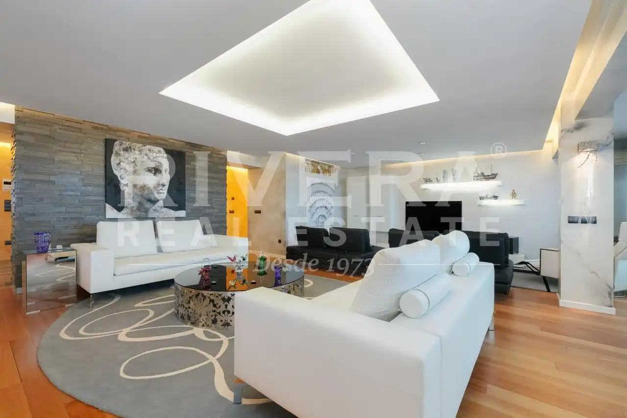 Sala d'estar de Pis en venda en Vigo  amb Aire condicionat, Calefacció i Terrassa
