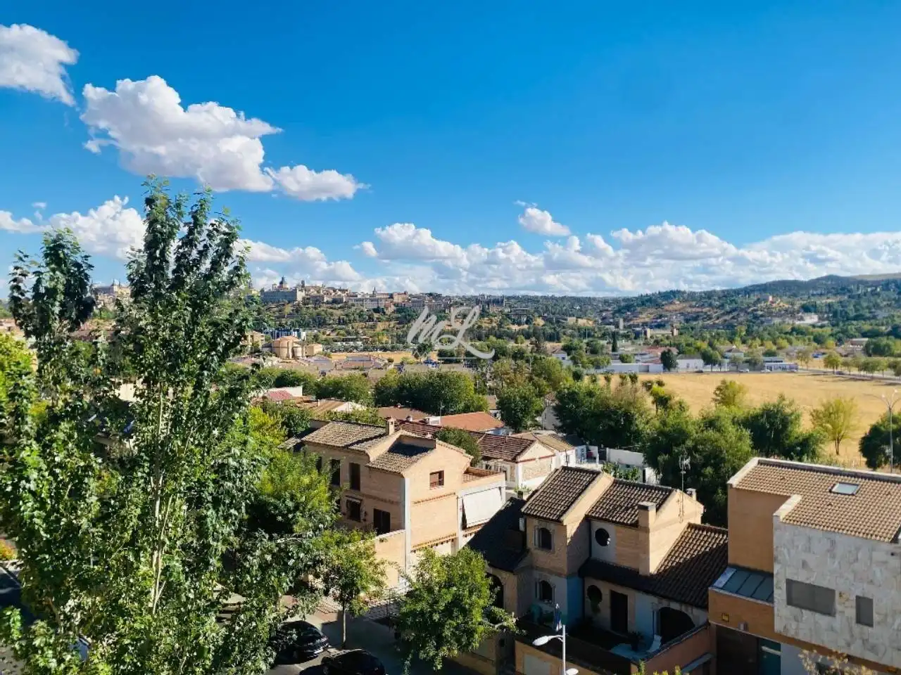 Vista exterior de Pis en venda en Toledo amb Aire condicionat, Terrassa i Moblat