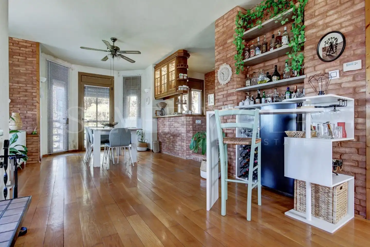Comedor de Casa o chalet en venta en Vallirana con Calefacción, Jardín privado y Parquet