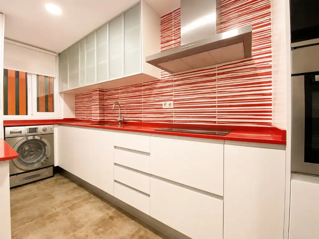 Cuina de Apartament de lloguer en Benicasim / Benicàssim amb Moblat, Forn i Rentadora