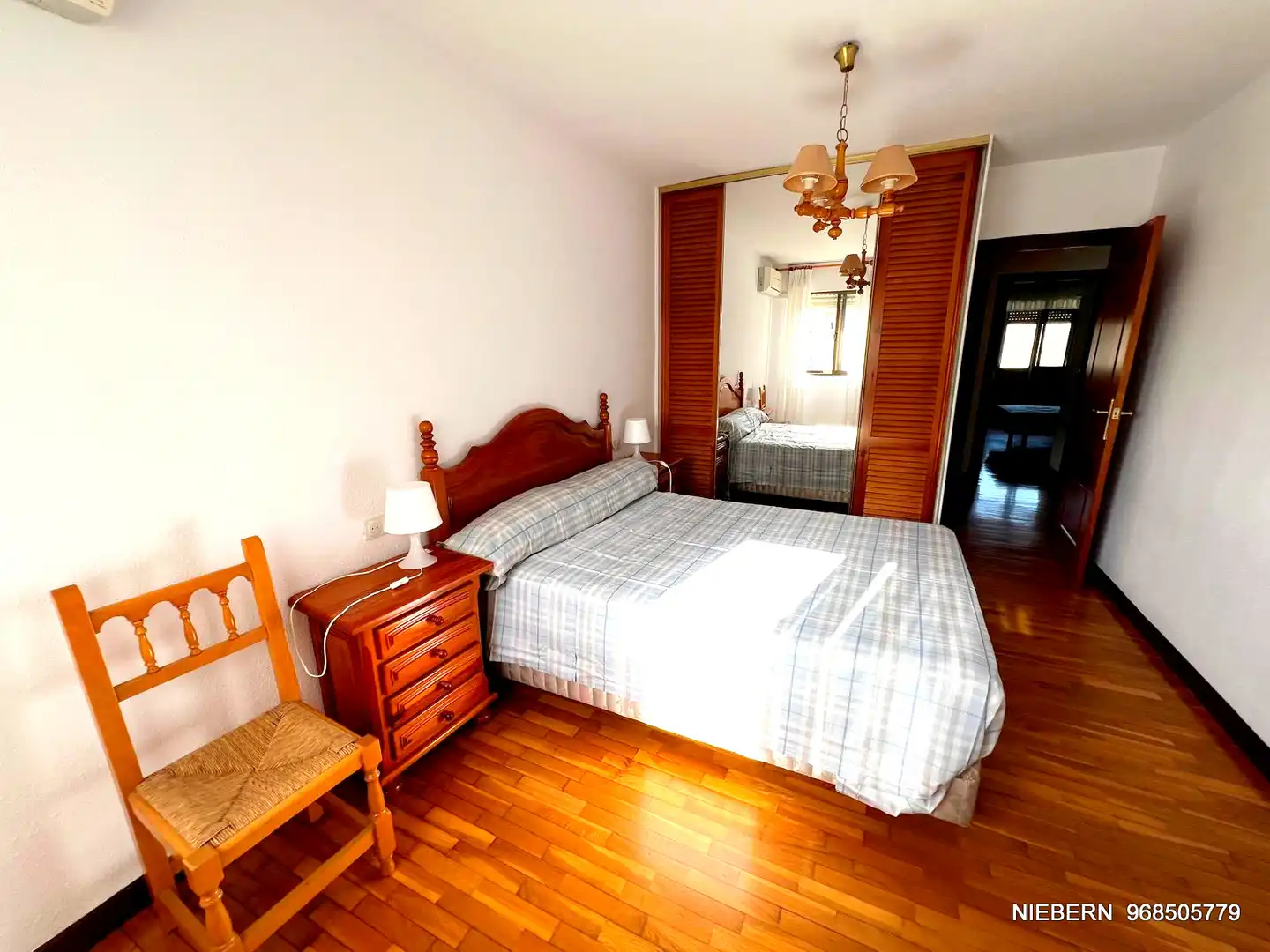 Appartamento con terrazza in affitto a Calle Doctor Luis Calandre 18, imagen 43