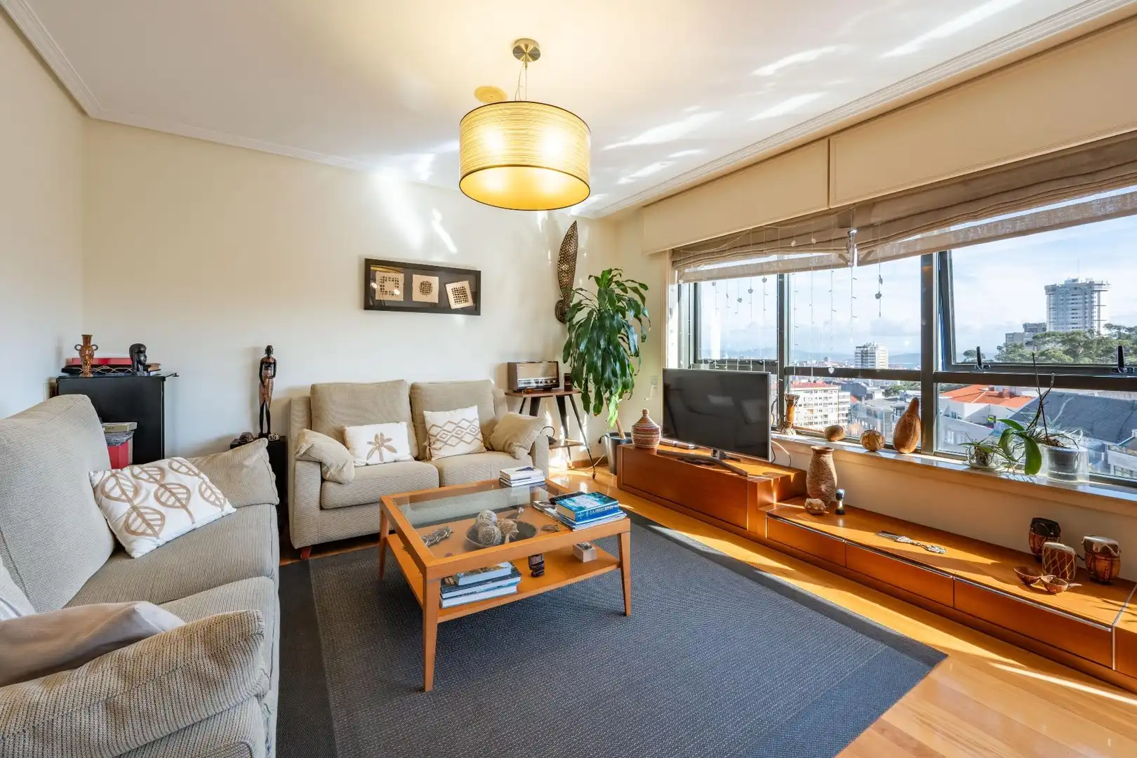 Wohnzimmer von Maisonette zum Verkauf in A Coruña Capital  mit Heizung und Abstellraum