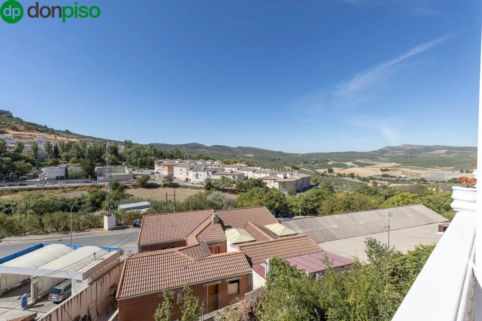 Detached homes for sale in Calle Viejo de Charilla, 43, Alcalá la Real