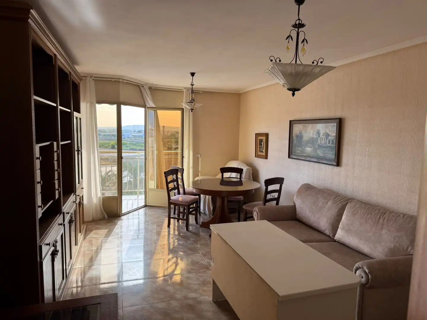 Wohnzimmer von Wohnung zur Miete in Orihuela mit Möbliert und Balkon