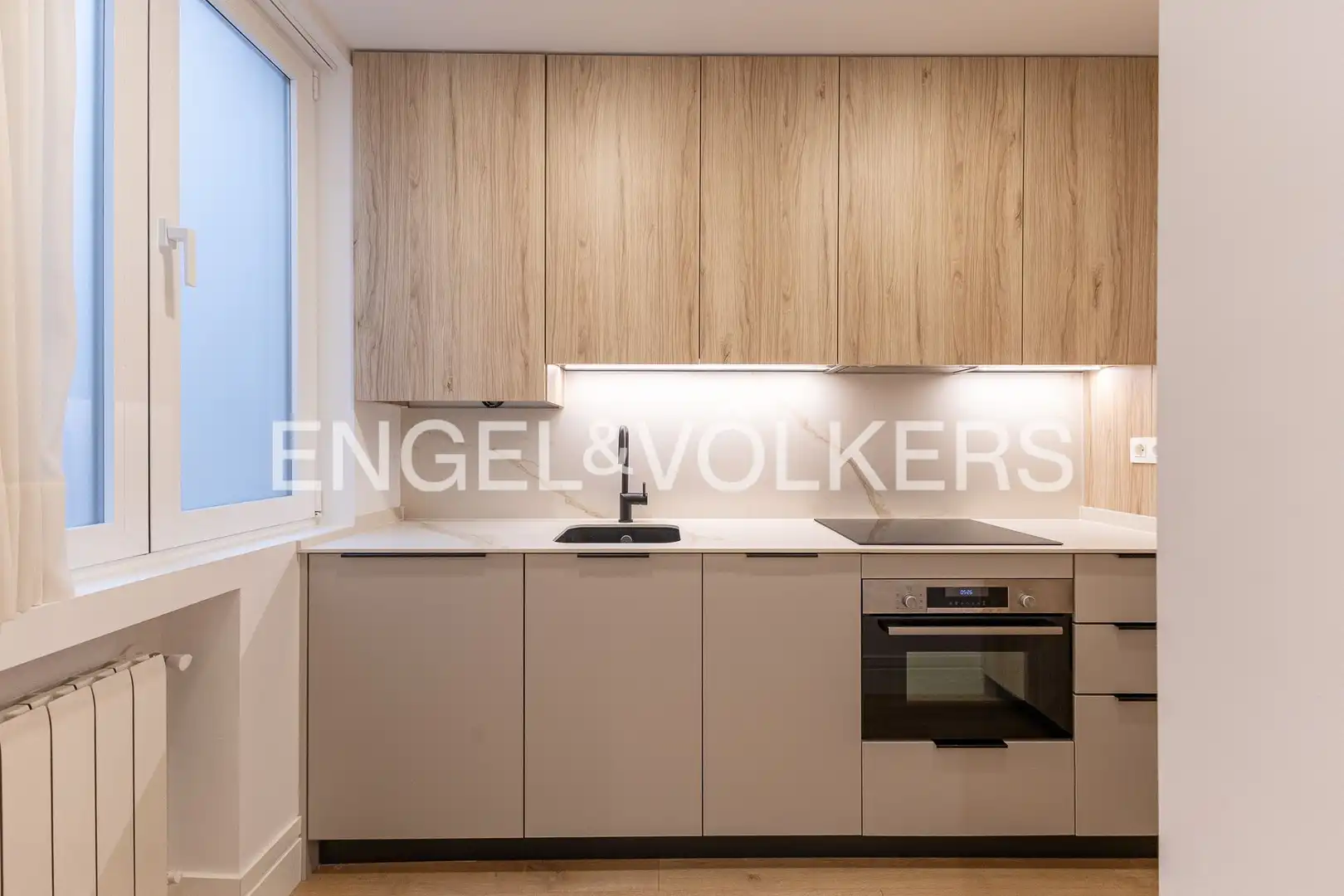 Kitchen of Flat for sale in Madrid  with Air Conditioner, Heating and Furnished