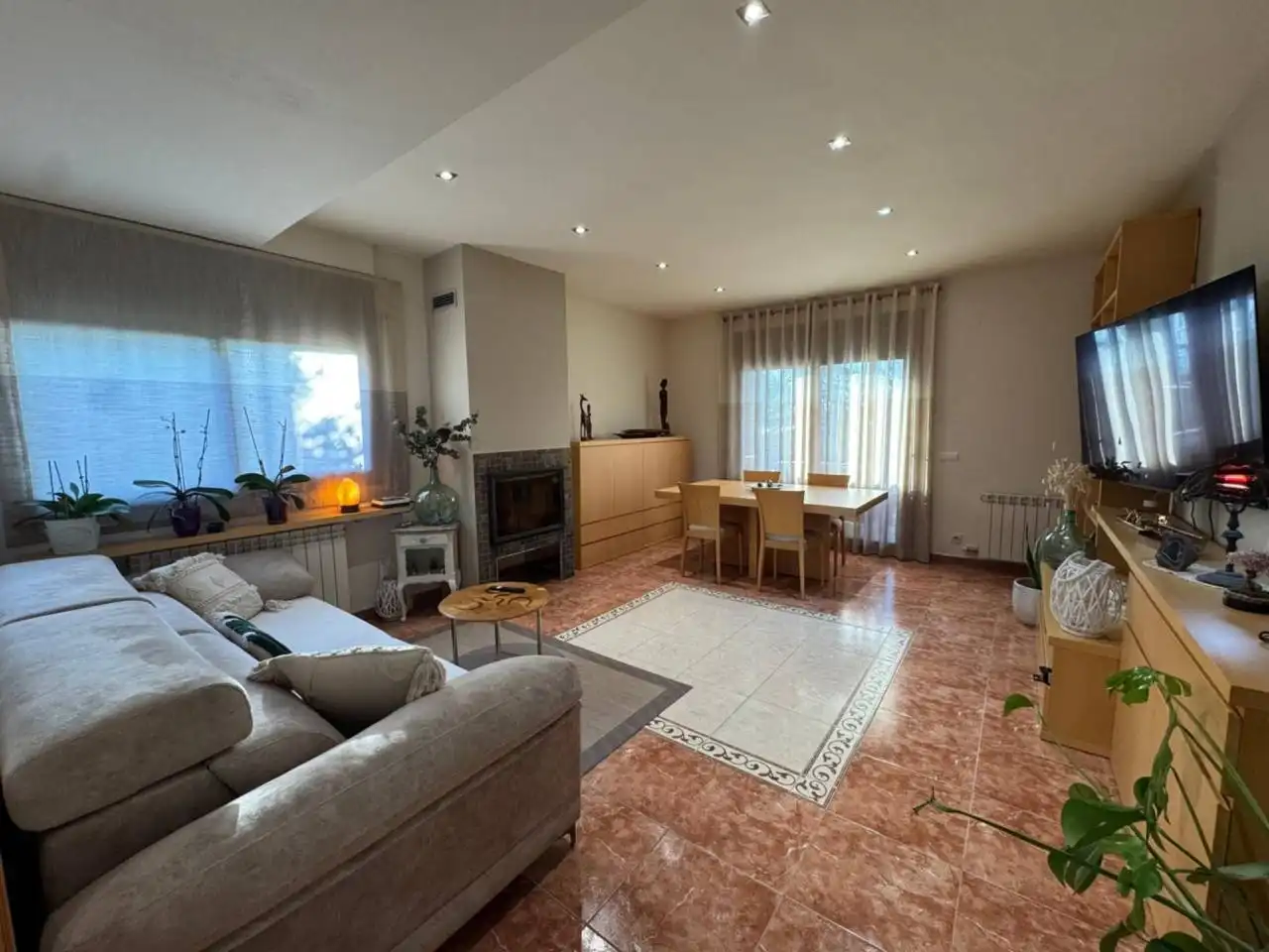 Wohnzimmer von Haus oder Chalet zum Verkauf in Vilanova del Vallès mit Heizung, Privatgarten und Terrasse