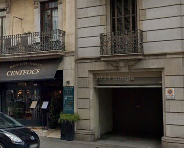 Vista exterior de Garatge en venda en  Barcelona Capital
