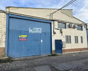 Vista exterior de Nau industrial de lloguer en Cuarte de Huerva