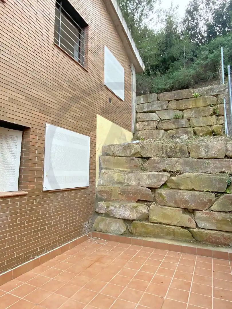 Vista exterior de Casa o chalet en venta en Terrassa con Aire acondicionado, Calefacción y Parquet