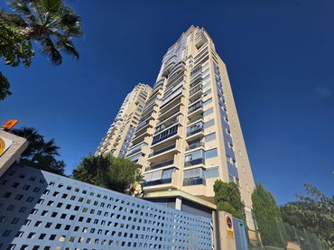 Appartement avec piscine à vendre à Avenida MUNICIPI DEL
