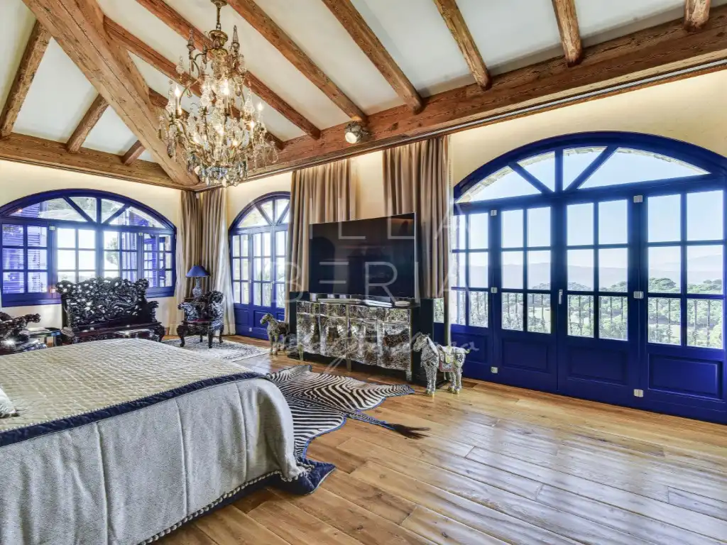 Habitación de Casa o chalet en venta en Castell d'Aro, Platja d'Aro i s'Agaró con Aire acondicionado, Calefacción y Jardín privado