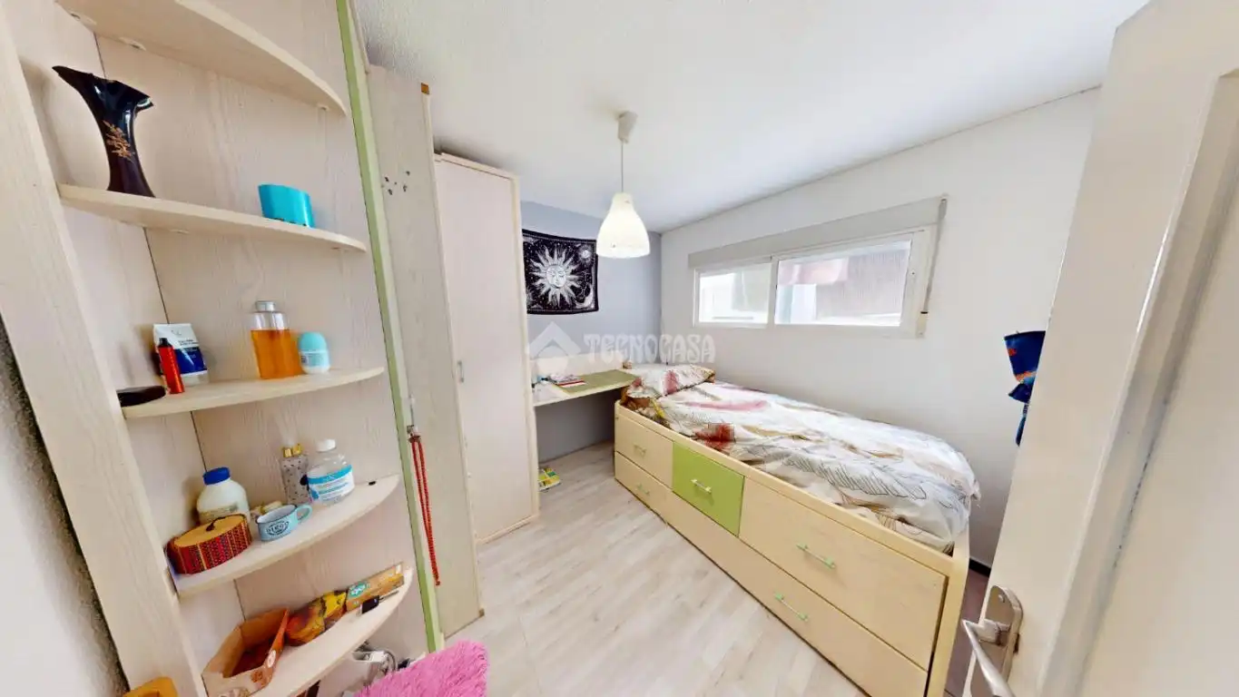 Flat for sale in Flores